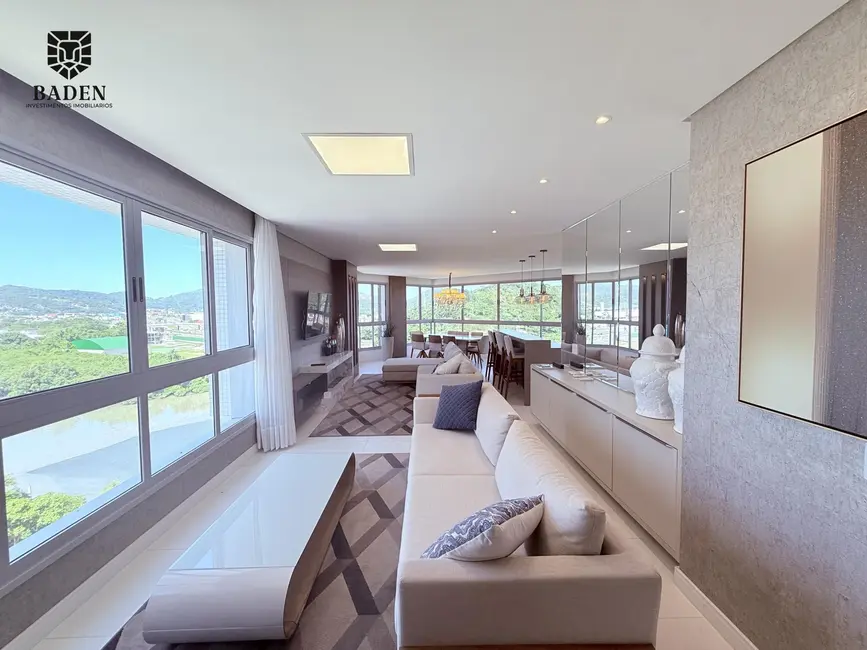 Apartamento com 4 quartos à venda, 155m2 em Balneario Camboriu - SC - imagem 7 Foto 7 de Apartamento com 4 quartos à venda, 155m2 em Balneario Camboriu - SC