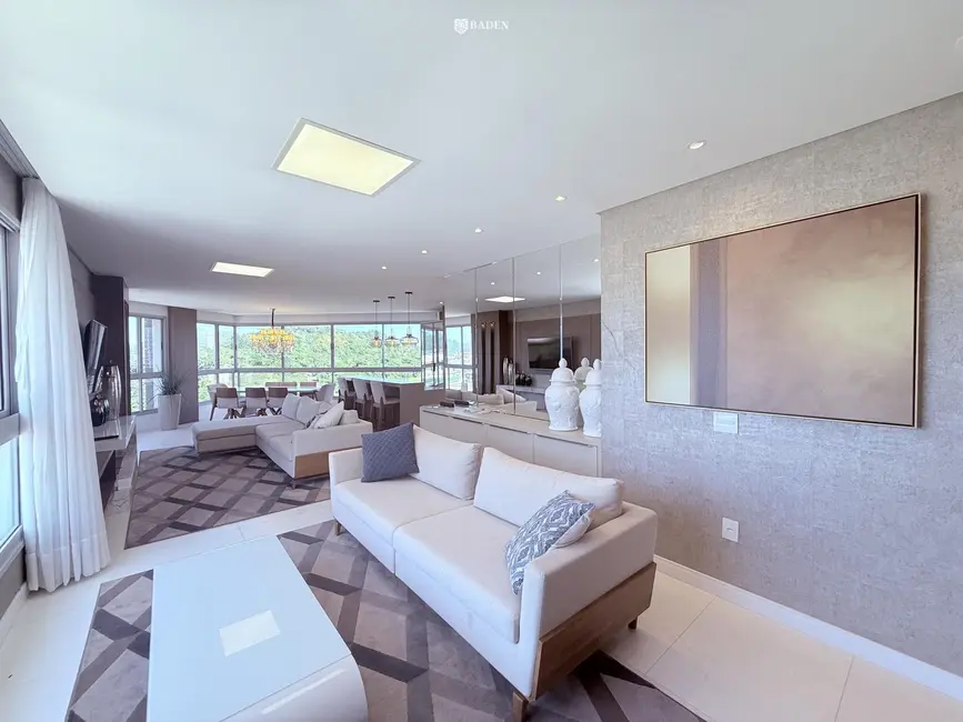 Foto 8 de Apartamento com 4 quartos à venda, 155m2 em Balneario Camboriu - SC