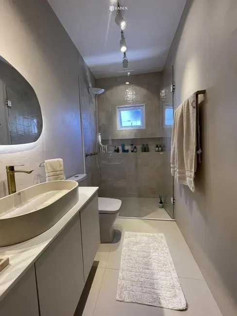 Foto 5 de Casa com 4 quartos à venda, 128m2 em Centro, Balneario Camboriu - SC