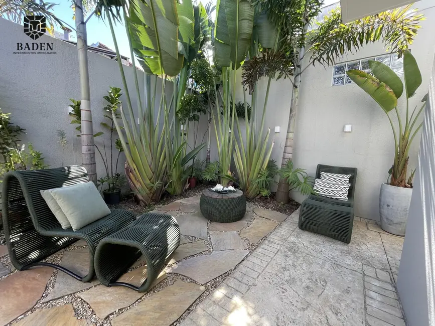 Foto 8 de Casa com 4 quartos à venda, 128m2 em Centro, Balneario Camboriu - SC