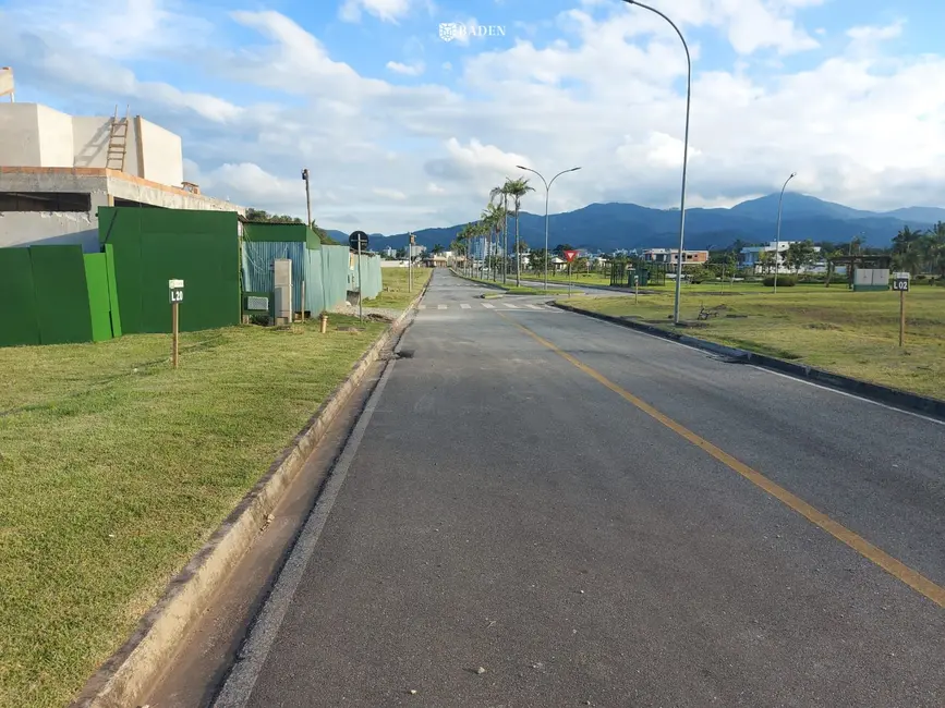 Foto 3 de Terreno / Lote à venda, 471m2 em Centro, Camboriu - SC