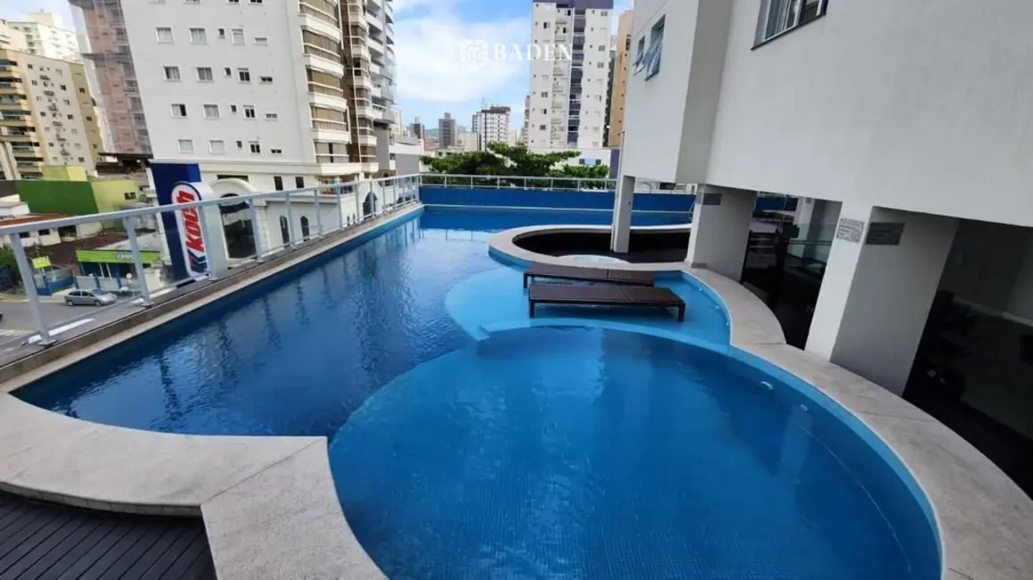 Foto 1 de Apartamento com 3 quartos à venda, 135m2 em Meia Praia, Itapema - SC