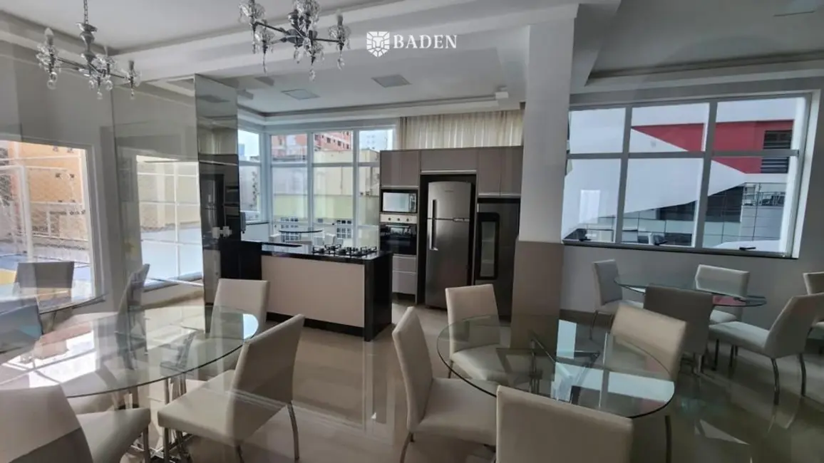 Foto 7 de Apartamento com 3 quartos à venda, 135m2 em Meia Praia, Itapema - SC