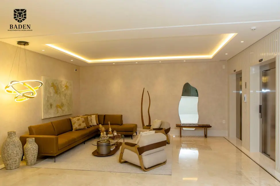 Apartamento com 3 quartos à venda, 136m2 em Centro, Balneario Camboriu - SC - imagem 6 Foto 6 de Apartamento com 3 quartos à venda, 136m2 em Centro, Balneario Camboriu - SC