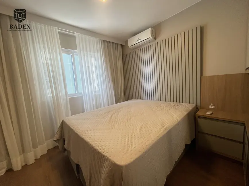 Apartamento com 4 quartos à venda, 185m2 em Balneario Camboriu - SC - imagem 9 Foto 9 de Apartamento com 4 quartos à venda, 185m2 em Balneario Camboriu - SC