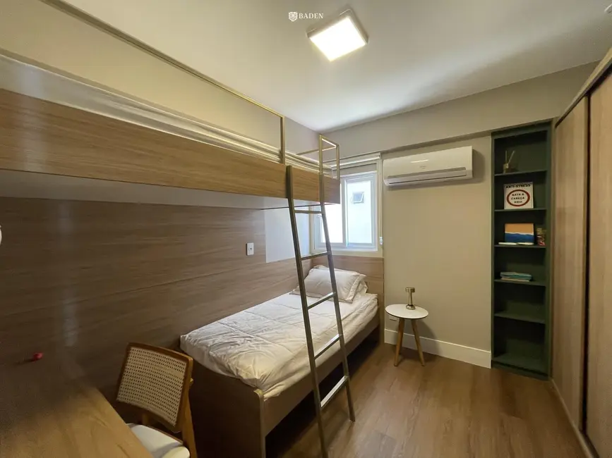 Foto 8 de Apartamento com 4 quartos à venda, 185m2 em Balneario Camboriu - SC