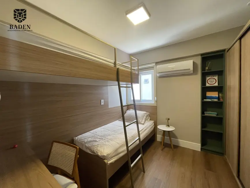 Apartamento com 4 quartos à venda, 185m2 em Balneario Camboriu - SC - imagem 8 Foto 8 de Apartamento com 4 quartos à venda, 185m2 em Balneario Camboriu - SC