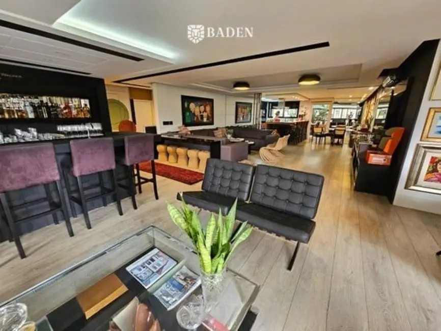 Foto 2 de Apartamento com 4 quartos à venda, 326m2 em Centro, Florianopolis - SC