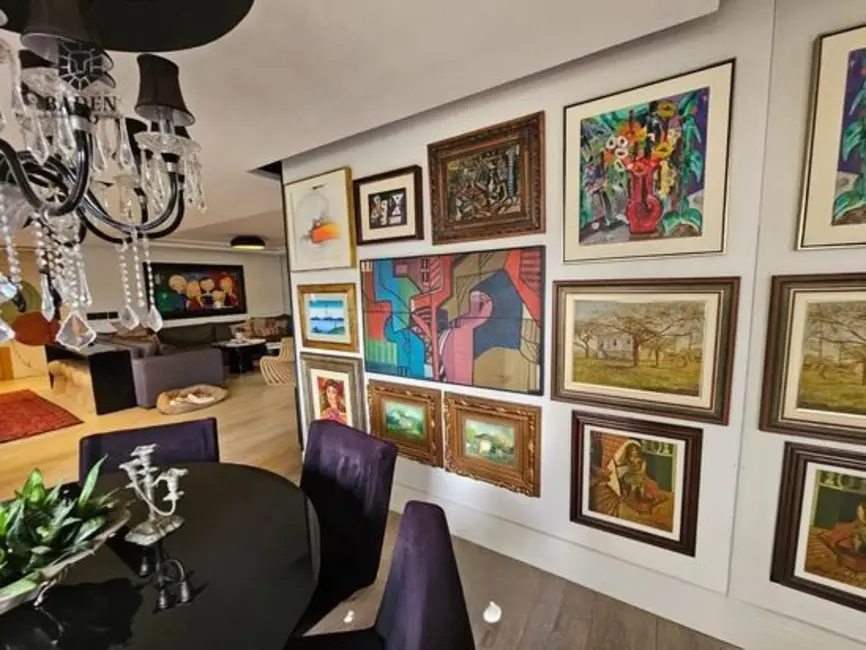 Apartamento com 4 quartos à venda, 326m2 em Centro, Florianopolis - SC - imagem 3 Foto 3 de Apartamento com 4 quartos à venda, 326m2 em Centro, Florianopolis - SC