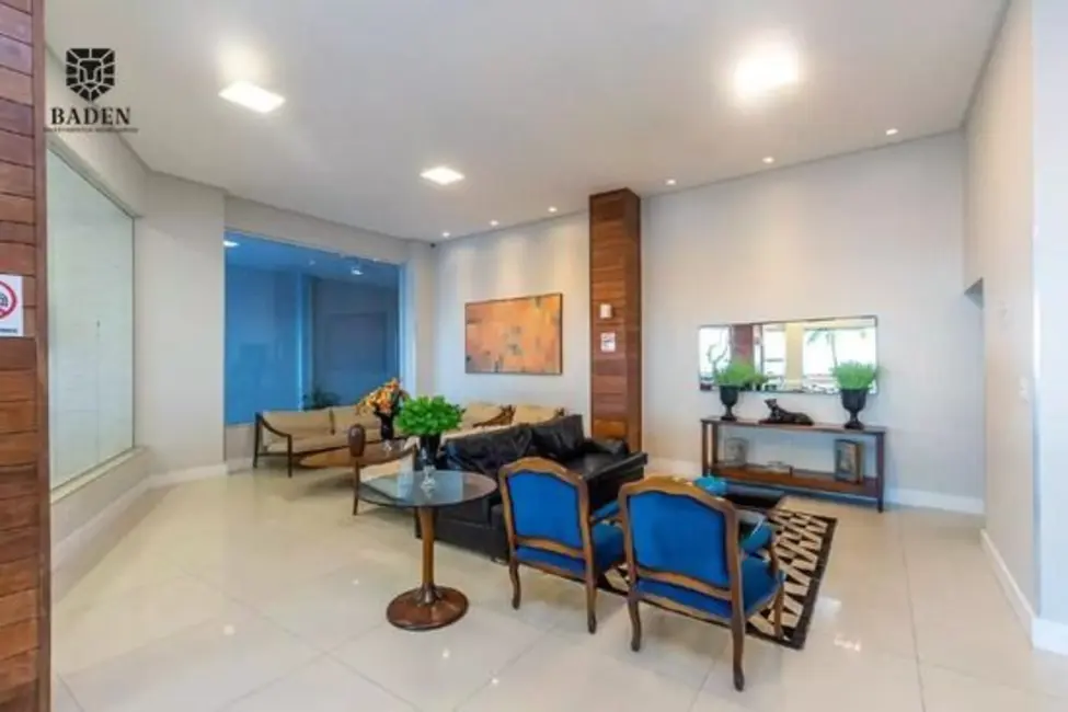 Apartamento com 3 quartos à venda, 192m2 em Balneario Camboriu - SC - imagem 3 Foto 3 de Apartamento com 3 quartos à venda, 192m2 em Balneario Camboriu - SC