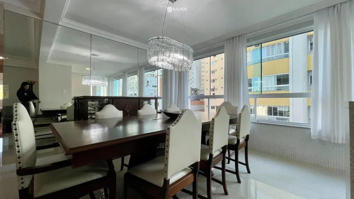 Foto 5 de Apartamento com 3 quartos para alugar, 111m2 em Centro, Balneario Camboriu - SC