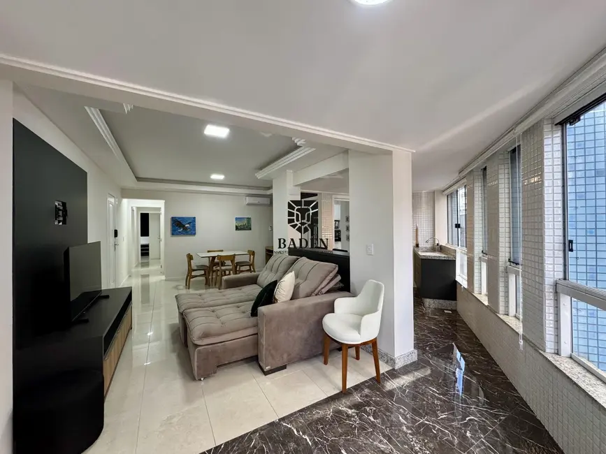 Foto 1 de Apartamento com 3 quartos para alugar, 140m2 em Centro, Balneario Camboriu - SC