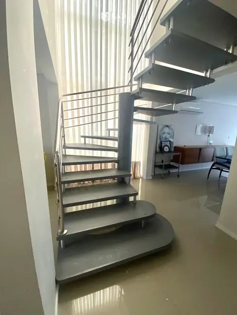 Foto 4 de Casa com 4 quartos à venda, 310m2 em Balneario Camboriu - SC
