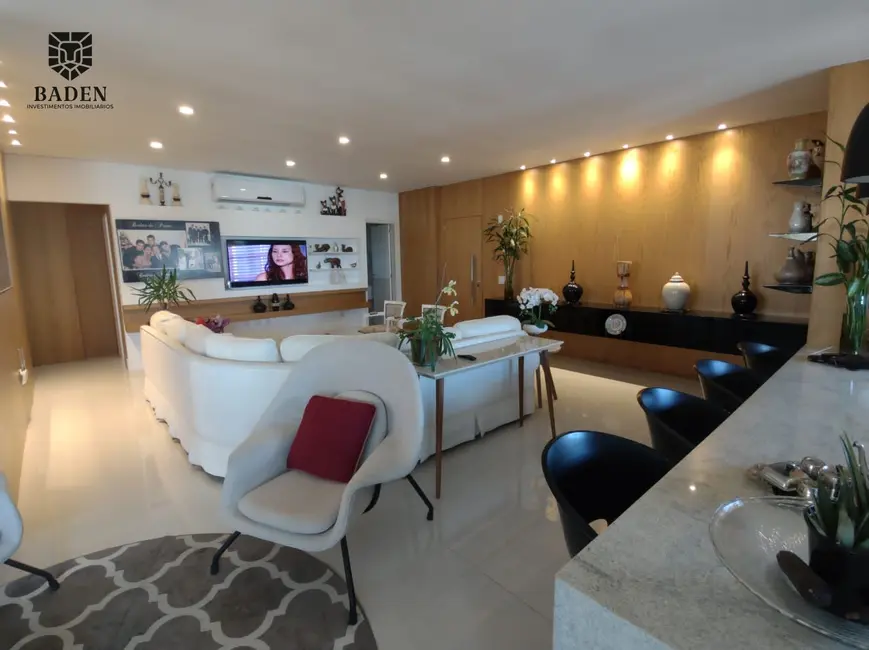 Foto 5 de Apartamento com 4 quartos à venda, 193m2 em Itapema - SC