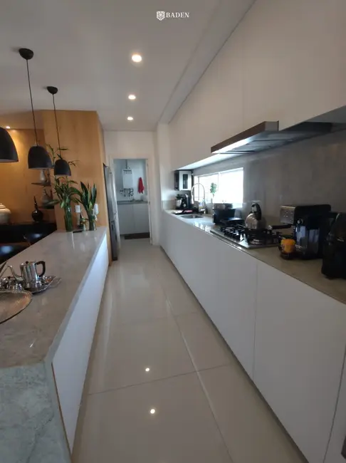 Foto 8 de Apartamento com 4 quartos à venda, 193m2 em Itapema - SC