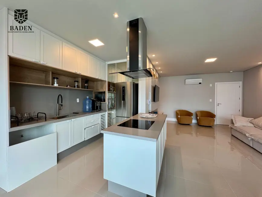 Apartamento com 3 quartos à venda, 116m2 em Centro, Balneario Camboriu - SC - imagem 5 Foto 5 de Apartamento com 3 quartos à venda, 116m2 em Centro, Balneario Camboriu - SC