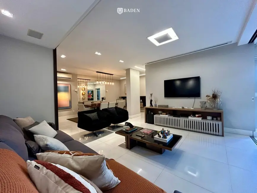 Foto 9 de Apartamento com 3 quartos à venda, 177m2 em Centro, Balneario Camboriu - SC