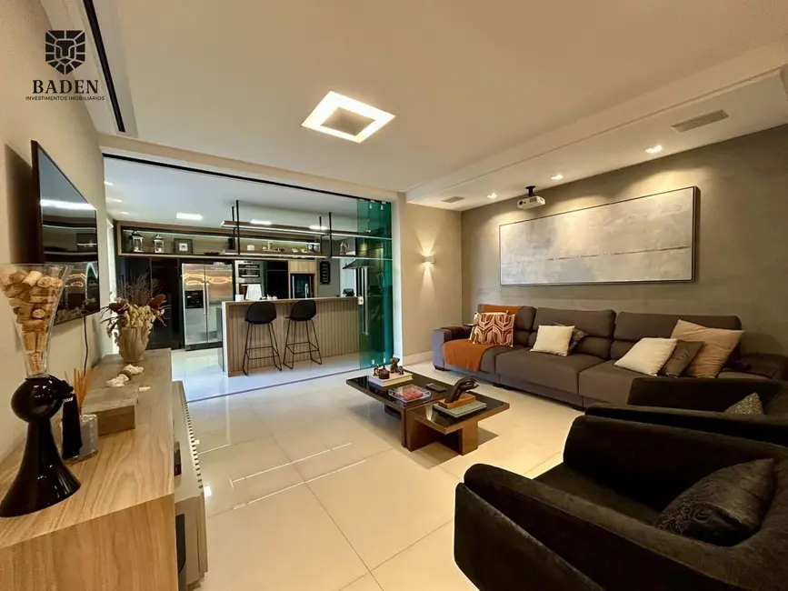 Apartamento com 3 quartos à venda, 177m2 em Centro, Balneario Camboriu - SC - imagem 7 Foto 7 de Apartamento com 3 quartos à venda, 177m2 em Centro, Balneario Camboriu - SC