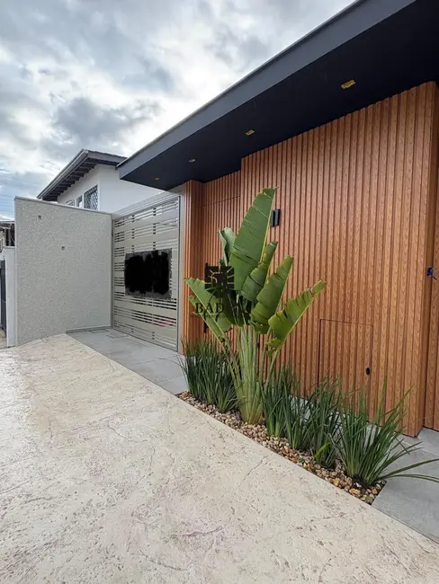 Foto 2 de Casa com 3 quartos à venda, 247m2 em Centro, Balneario Camboriu - SC
