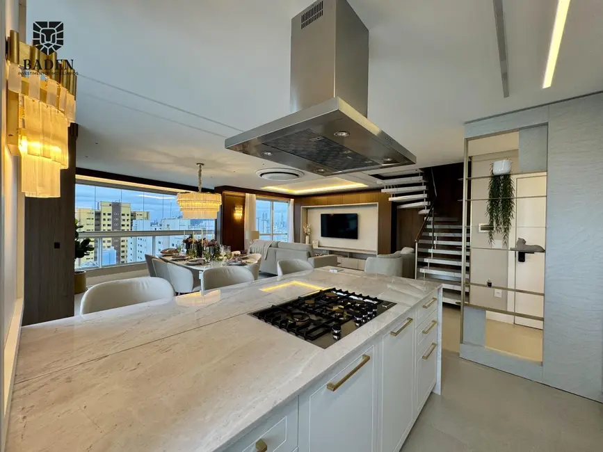 Foto 9 de Cobertura com 4 quartos à venda, 327m2 em Centro, Balneario Camboriu - SC