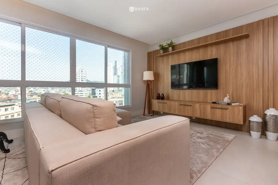 Foto 4 de Apartamento com 4 quartos à venda, 132m2 em Centro, Balneario Camboriu - SC