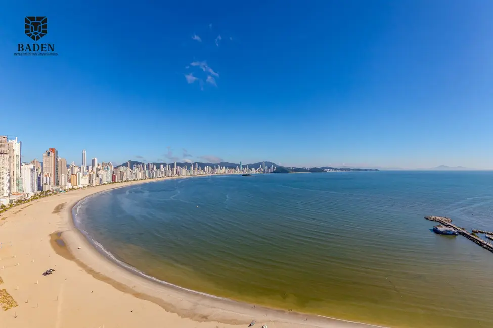 Apartamento com 3 quartos para alugar, 237m2 em Balneario Camboriu - SC - imagem 3 Foto 3 de Apartamento com 3 quartos para alugar, 237m2 em Balneario Camboriu - SC