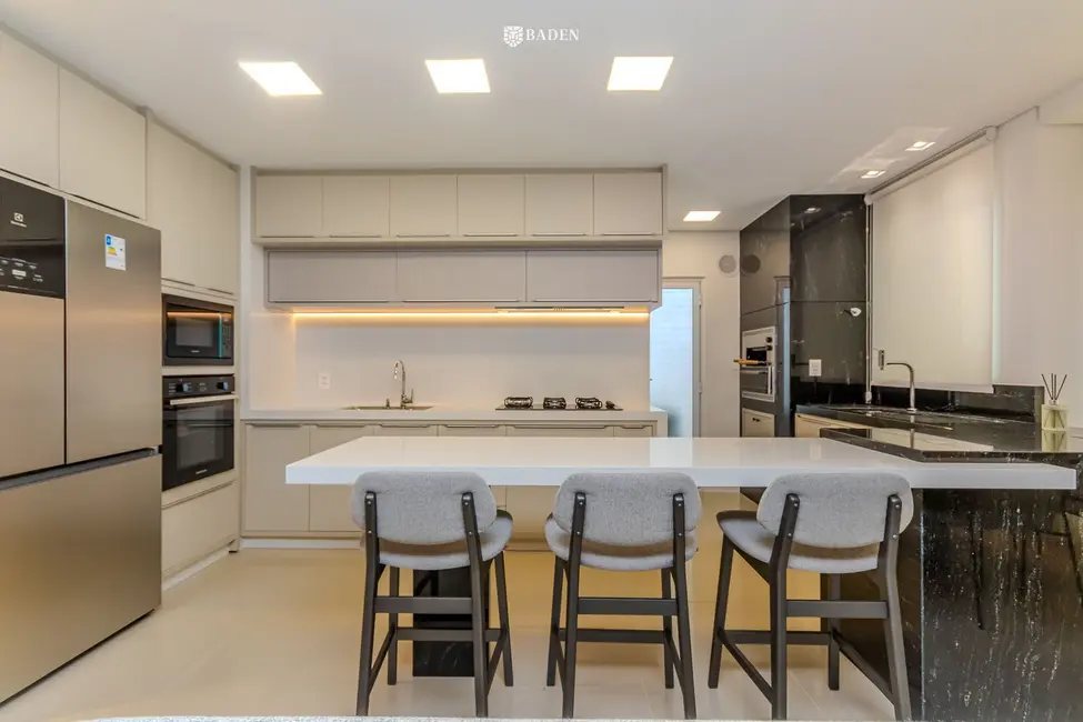 Foto 8 de Apartamento com 3 quartos à venda, 129m2 em Centro, Balneario Camboriu - SC