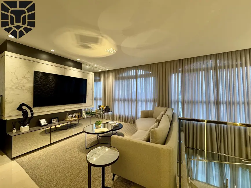 Foto 5 de Cobertura com 3 quartos à venda, 240m2 em Centro, Balneario Camboriu - SC