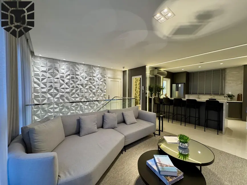 Foto 4 de Cobertura com 3 quartos à venda, 240m2 em Centro, Balneario Camboriu - SC