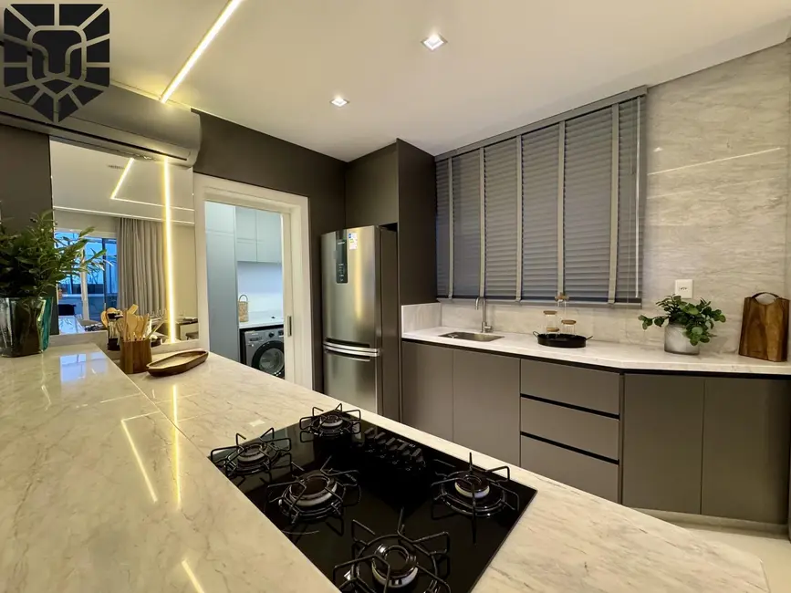 Foto 9 de Cobertura com 3 quartos à venda, 240m2 em Centro, Balneario Camboriu - SC