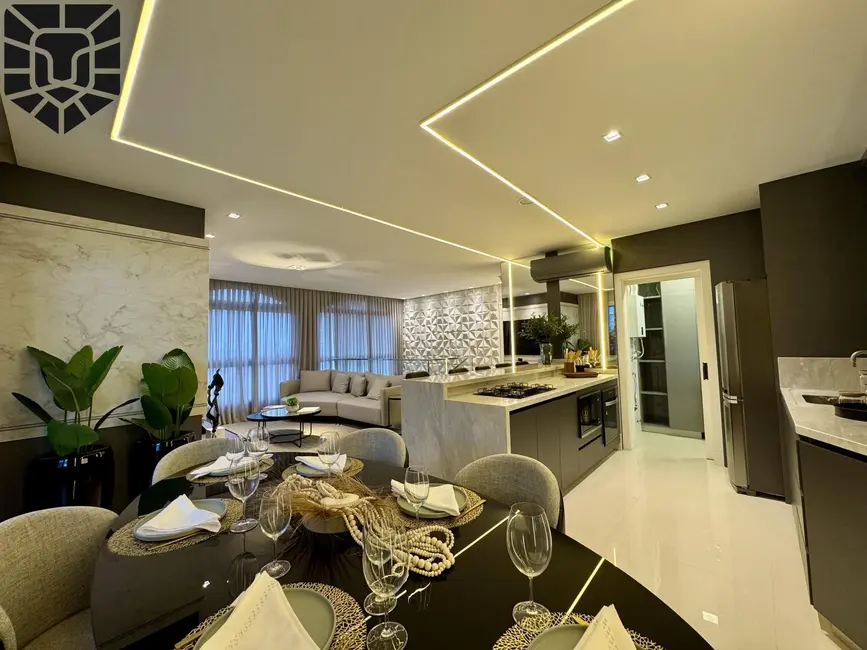 Foto 8 de Cobertura com 3 quartos à venda, 240m2 em Centro, Balneario Camboriu - SC