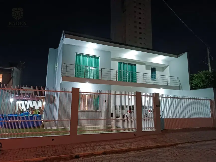 Foto 2 de Casa com 3 quartos à venda, 180m2 em São Francisco de Assis, Camboriu - SC