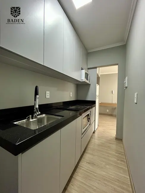 Foto 8 de Apartamento com 1 quarto à venda, 43m2 em Centro, Balneario Camboriu - SC