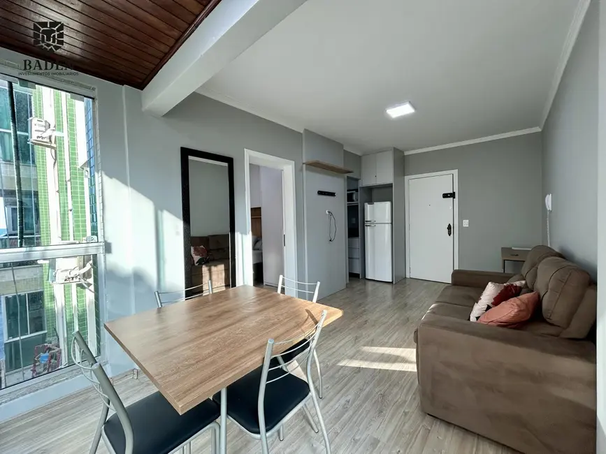 Foto 3 de Apartamento com 1 quarto à venda, 43m2 em Centro, Balneario Camboriu - SC
