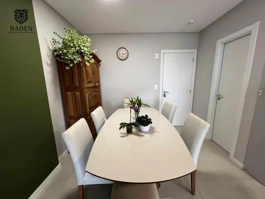 Apartamento com 2 quartos à venda, 120m2 em Fazenda, Itajai - SC - imagem 3 Foto 3 de Apartamento com 2 quartos à venda, 120m2 em Fazenda, Itajai - SC