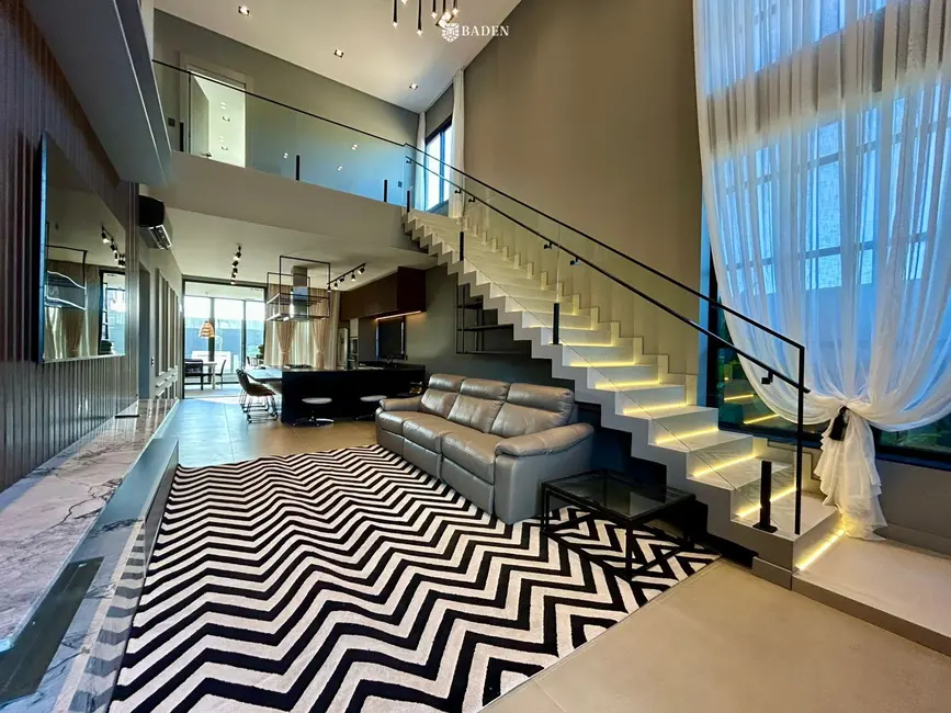 Foto 6 de Casa com 4 quartos à venda, 296m2 em Camboriu - SC