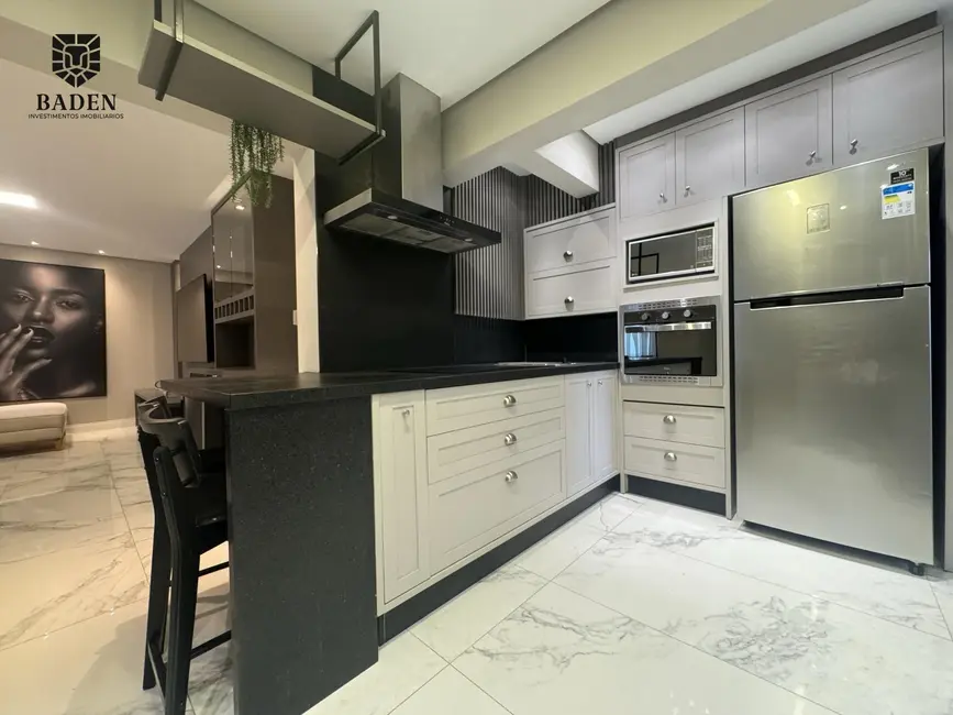 Foto 4 de Apartamento com 3 quartos para alugar, 130m2 em Balneario Camboriu - SC