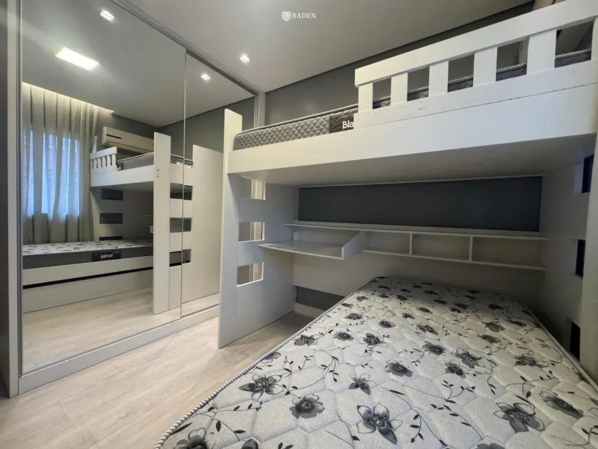 Foto 7 de Apartamento com 3 quartos à venda, 130m2 em Balneario Camboriu - SC