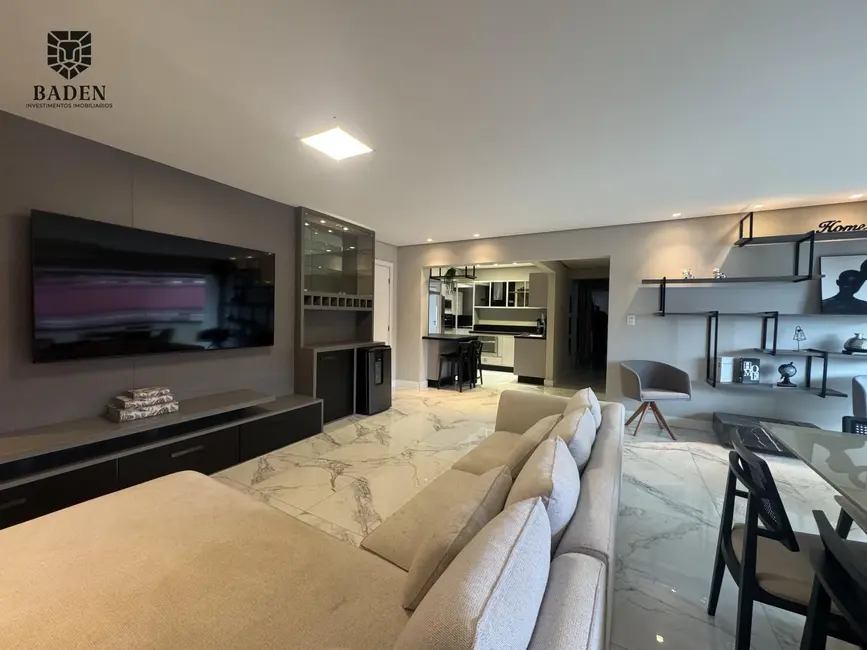 Foto 2 de Apartamento com 3 quartos para alugar, 130m2 em Balneario Camboriu - SC