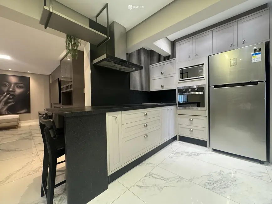 Foto 4 de Apartamento com 3 quartos à venda, 130m2 em Balneario Camboriu - SC