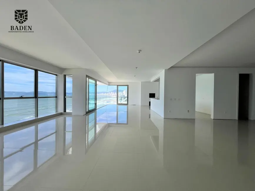 Foto 3 de Cobertura com 5 quartos à venda, 660m2 em Centro, Itapema - SC