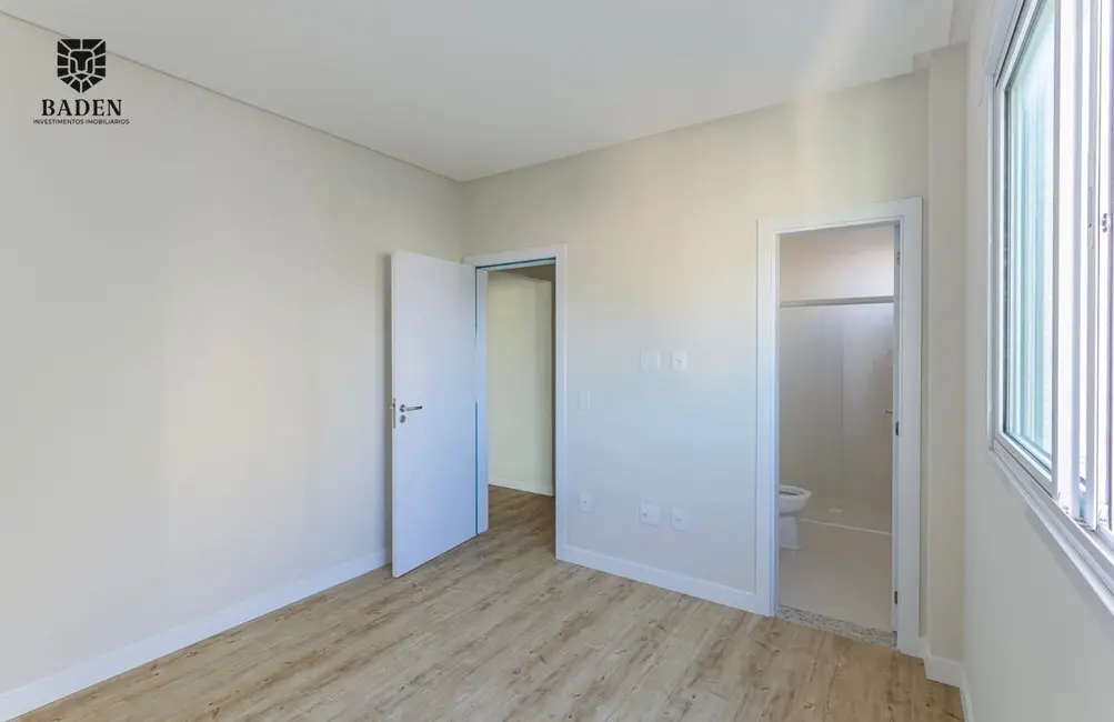 Apartamento com 4 quartos à venda, 165m2 em Fazenda, Itajai - SC - imagem 7 Foto 7 de Apartamento com 4 quartos à venda, 165m2 em Fazenda, Itajai - SC