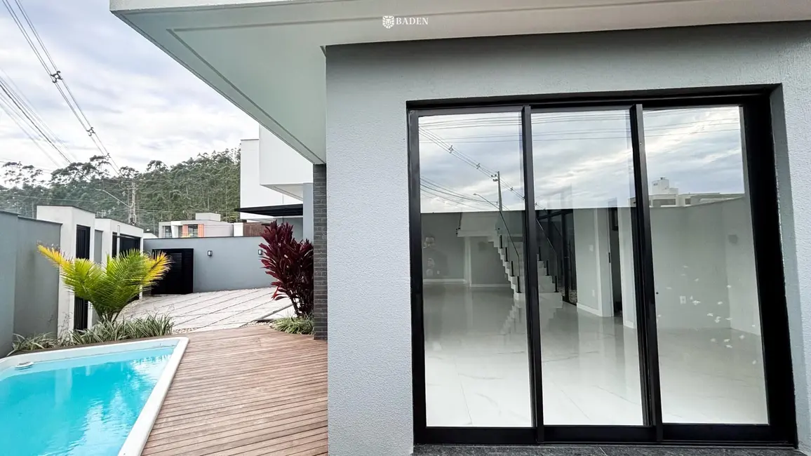 Foto 9 de Casa com 4 quartos à venda, 176m2 em São Francisco de Assis, Camboriu - SC