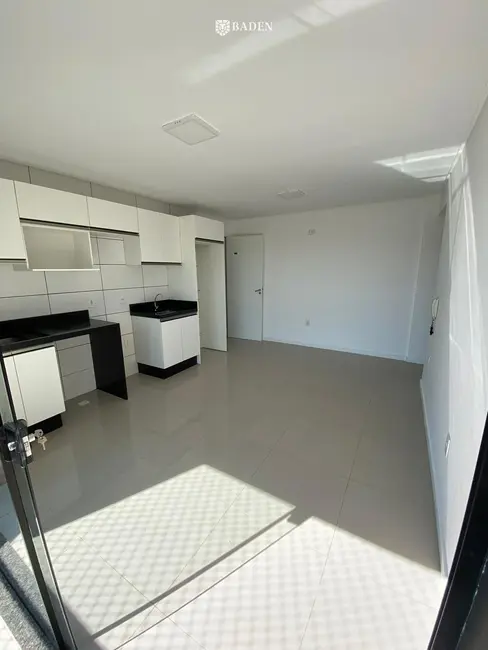 Apartamento com 2 quartos à venda, 72m2 em Balneario Camboriu - SC - imagem 4 Foto 4 de Apartamento com 2 quartos à venda, 72m2 em Balneario Camboriu - SC