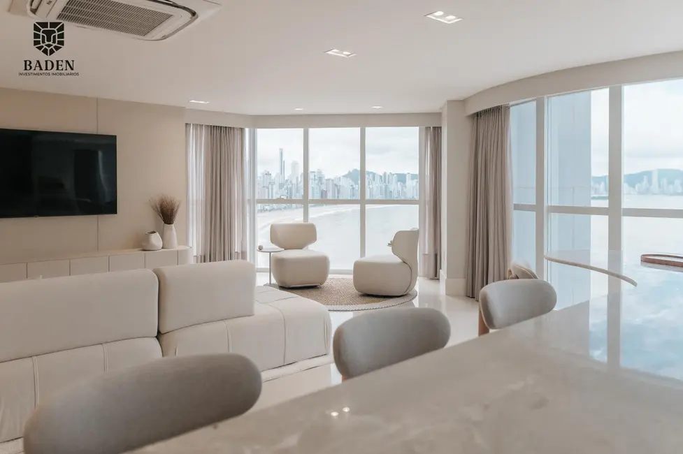 Apartamento com 4 quartos à venda, 237m2 em Balneario Camboriu - SC - imagem 9 Foto 9 de Apartamento com 4 quartos à venda, 237m2 em Balneario Camboriu - SC