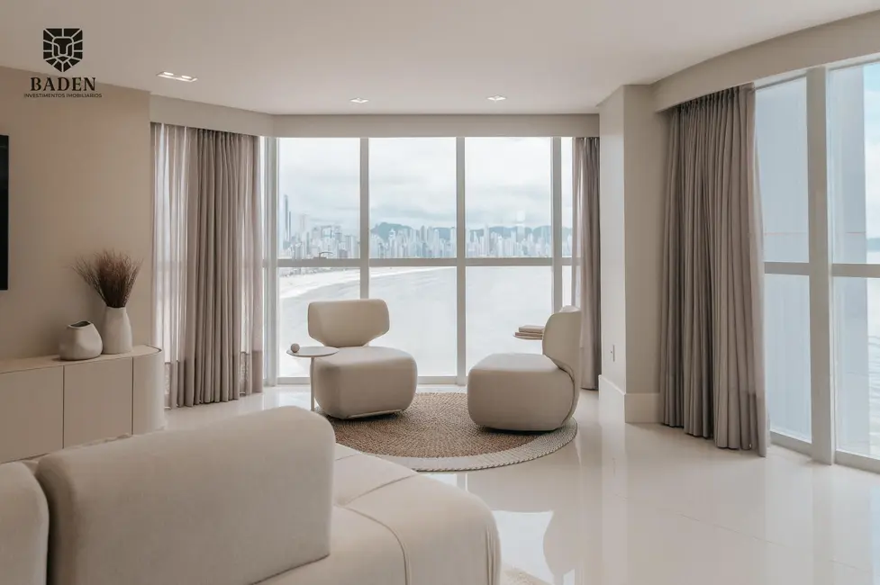 Apartamento com 4 quartos à venda, 237m2 em Balneario Camboriu - SC - imagem 1 Foto 1 de Apartamento com 4 quartos à venda, 237m2 em Balneario Camboriu - SC