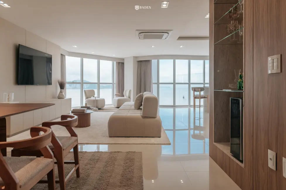 Foto 6 de Apartamento com 4 quartos à venda, 237m2 em Balneario Camboriu - SC