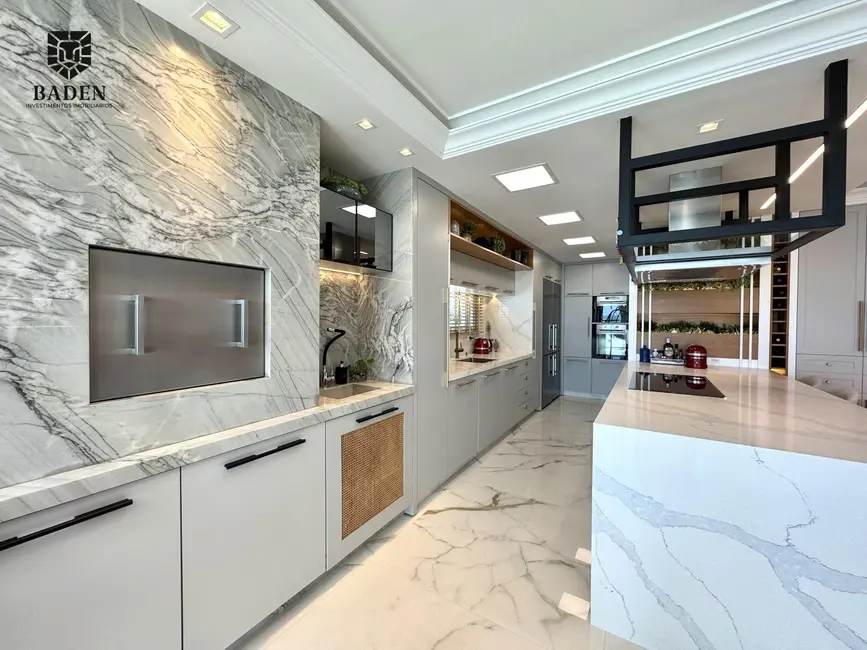 Foto 9 de Cobertura com 4 quartos à venda, 186m2 em Itapema - SC