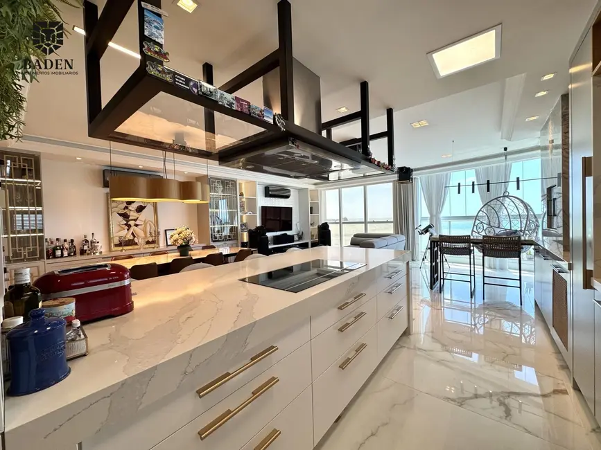 Foto 4 de Cobertura com 4 quartos à venda, 186m2 em Itapema - SC