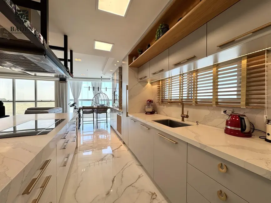 Foto 5 de Cobertura com 4 quartos à venda, 186m2 em Itapema - SC